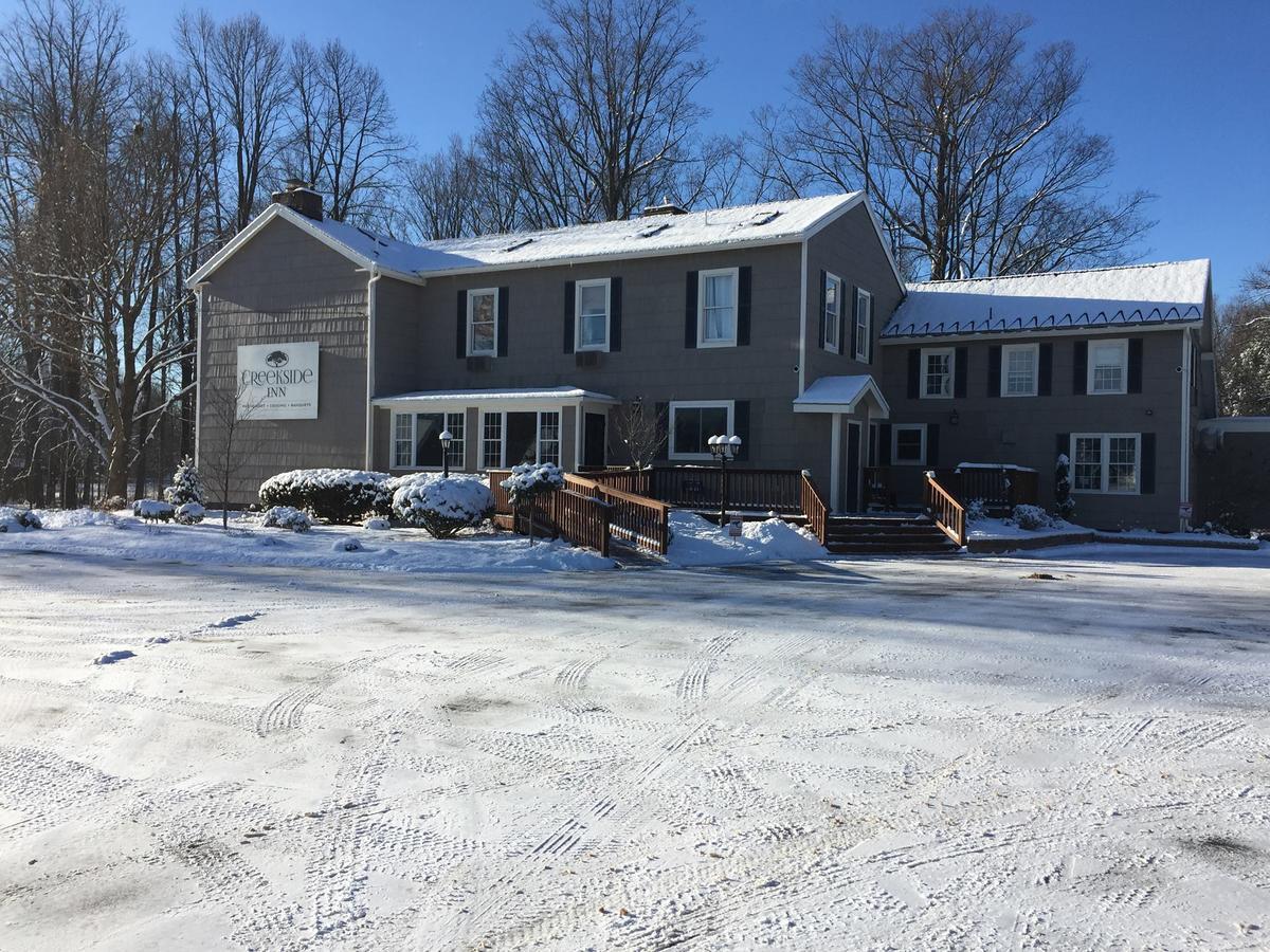 Creekside Inn Oneida Exterior photo